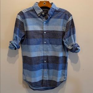 American Eagle Outfitters Linen Button Down